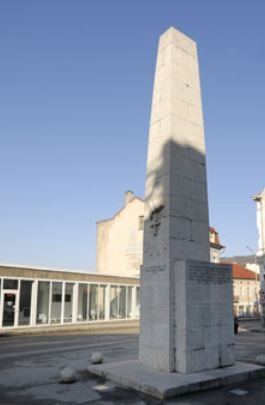 Паметникът “Велчова завера” във Велико Търново