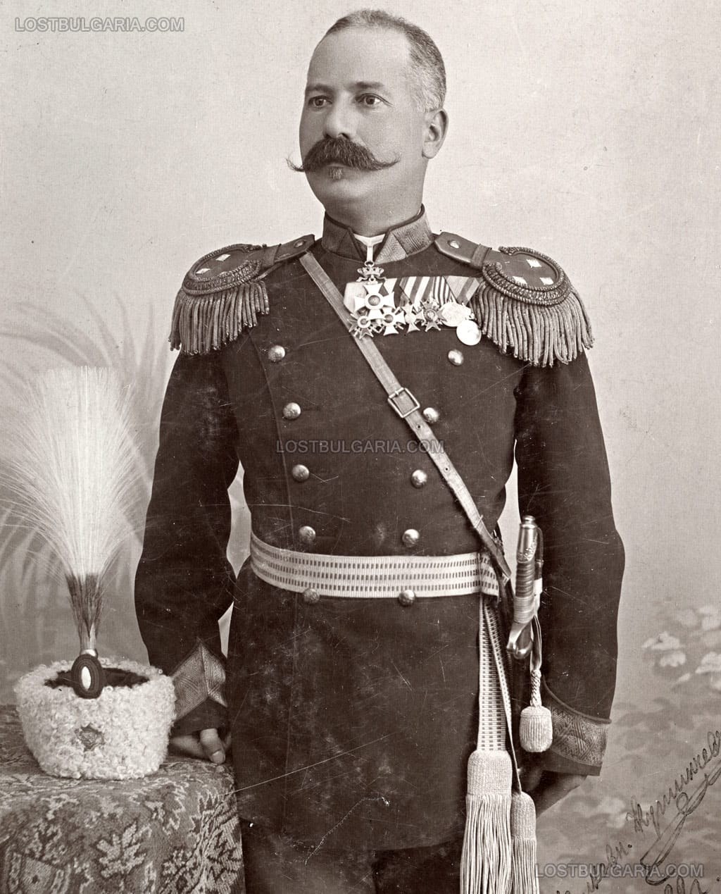 Васил Кутинчев след производството си в чин полковник, Сливен, 1899 г.