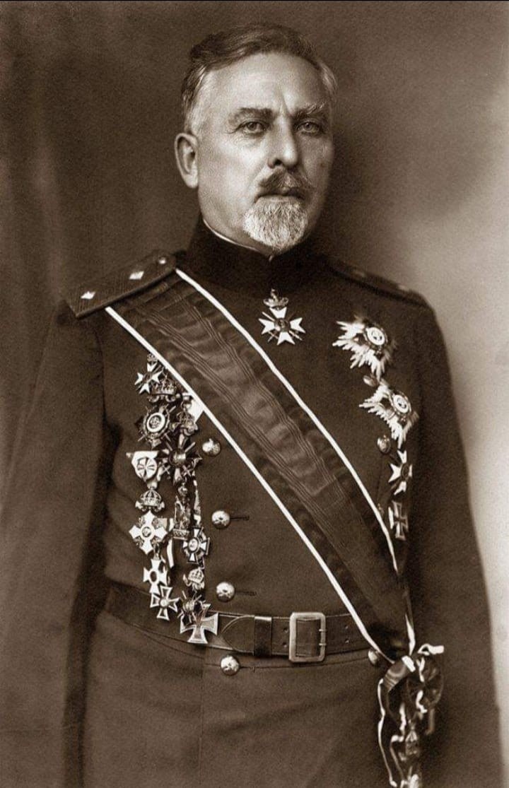 Владимир Вазов 6 Генерал-лейтенант Владимир Вазов (официален портрет)